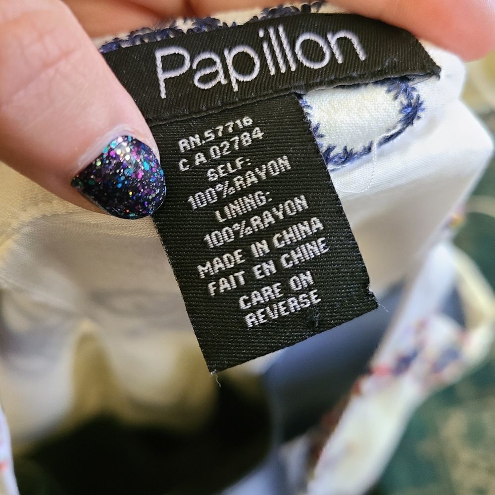 Papillon Embroidered Shift Dress  - Picture 9 of 9